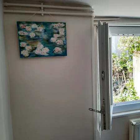 Giverny, Cosy Au 公寓 吉维尼